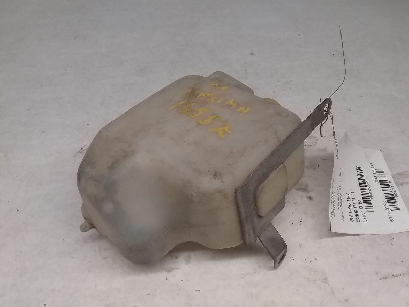 DATSUN MAXIMA 1995-1999 Coolant Reservoir