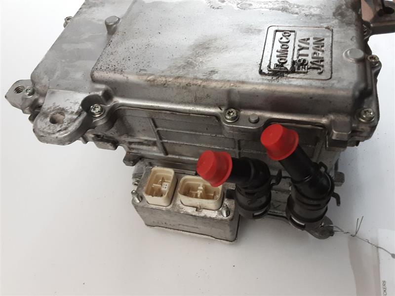 その他 DC CONVERTAR DC532 LINCOLN MKZ 2013-2020 inverter, above transmission, (AC to DC