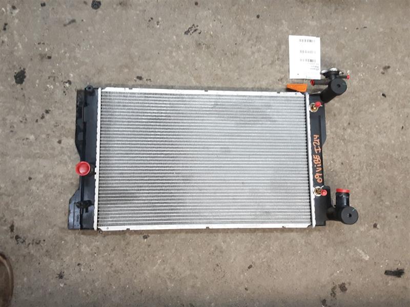 2009 PONTIAC VIBE  09-10 2.4L AT Radiators
