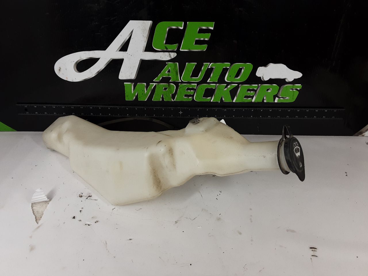 CHEVROLET EXPRESS 3500 VAN 2003-2019 Wash Reservoir Assembly - Ace Auto ...